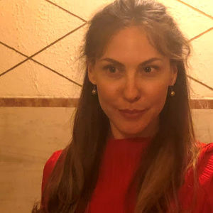 Meet your Posher, Eirini